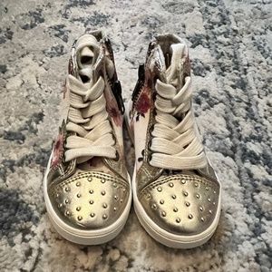 Joyfolie Kyra High Top Sneakers Size 4